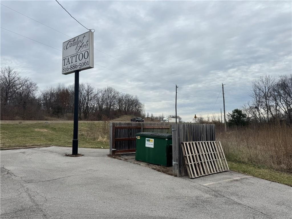 2900 S M 291 Highway — photo 1