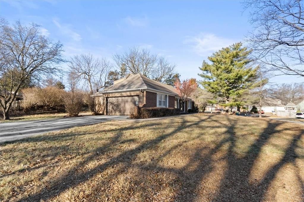 5952 Garnett Street — photo 2