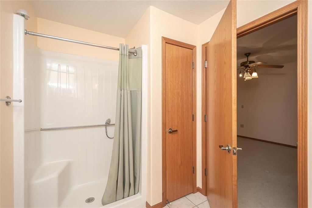 915 WALNUT Street — photo 25