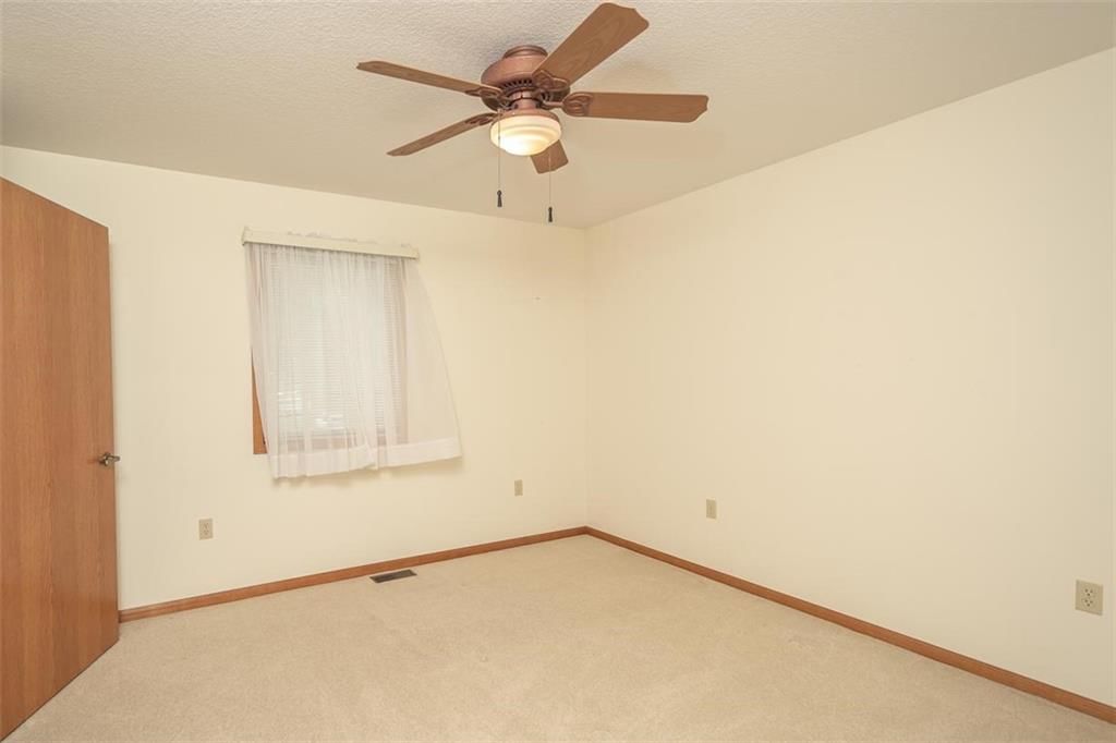 915 WALNUT Street — photo 32