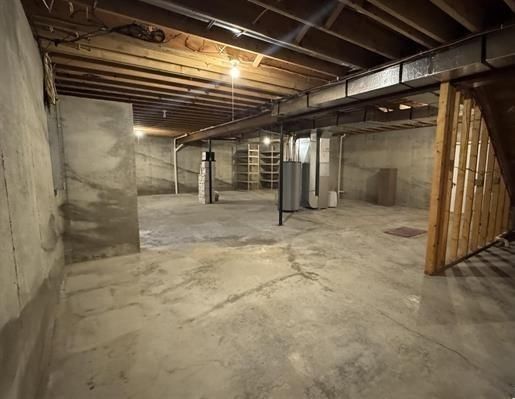 915 WALNUT Street — photo 43