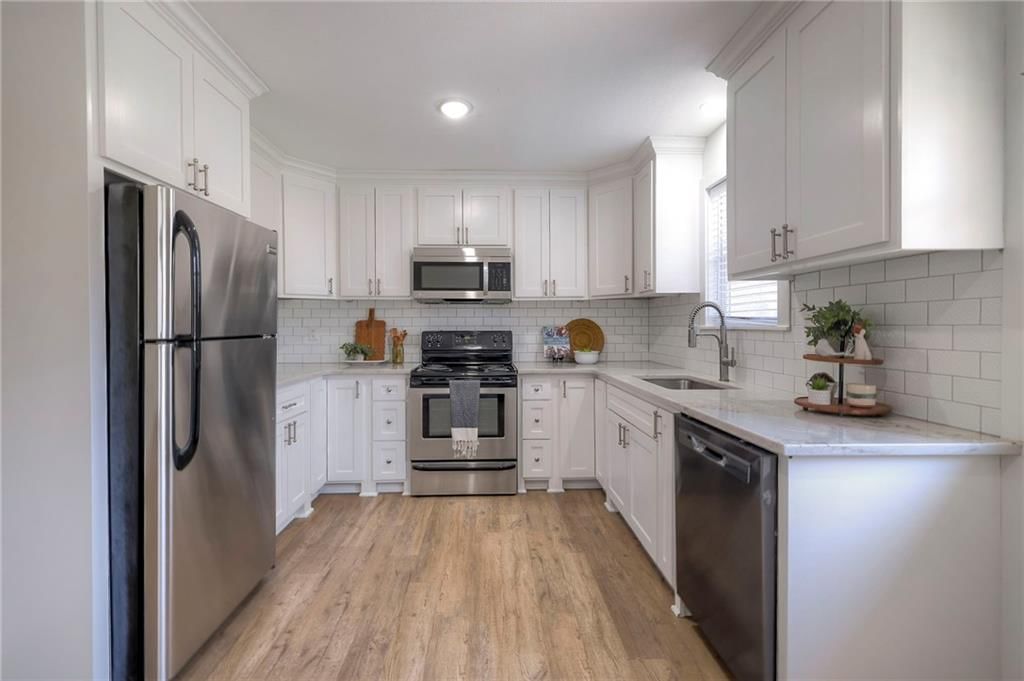 16506 GREENWALD Court — photo 8
