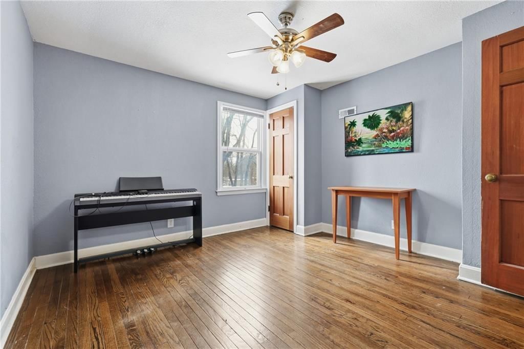 5305 Ridgeway Avenue — photo 20