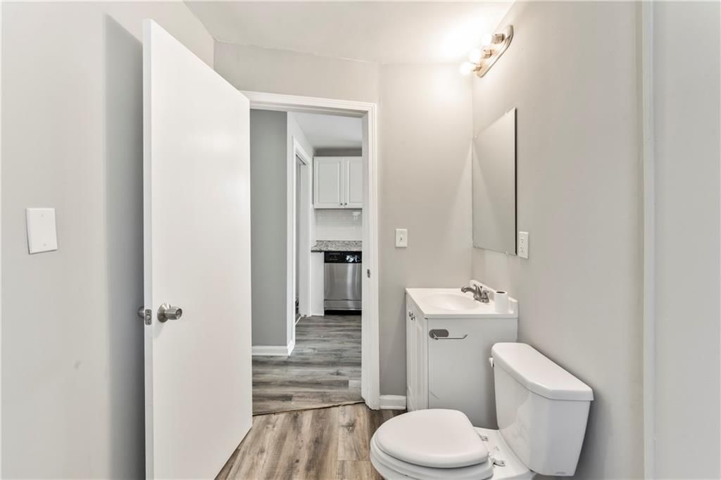 1119 E 84th Street — photo 12