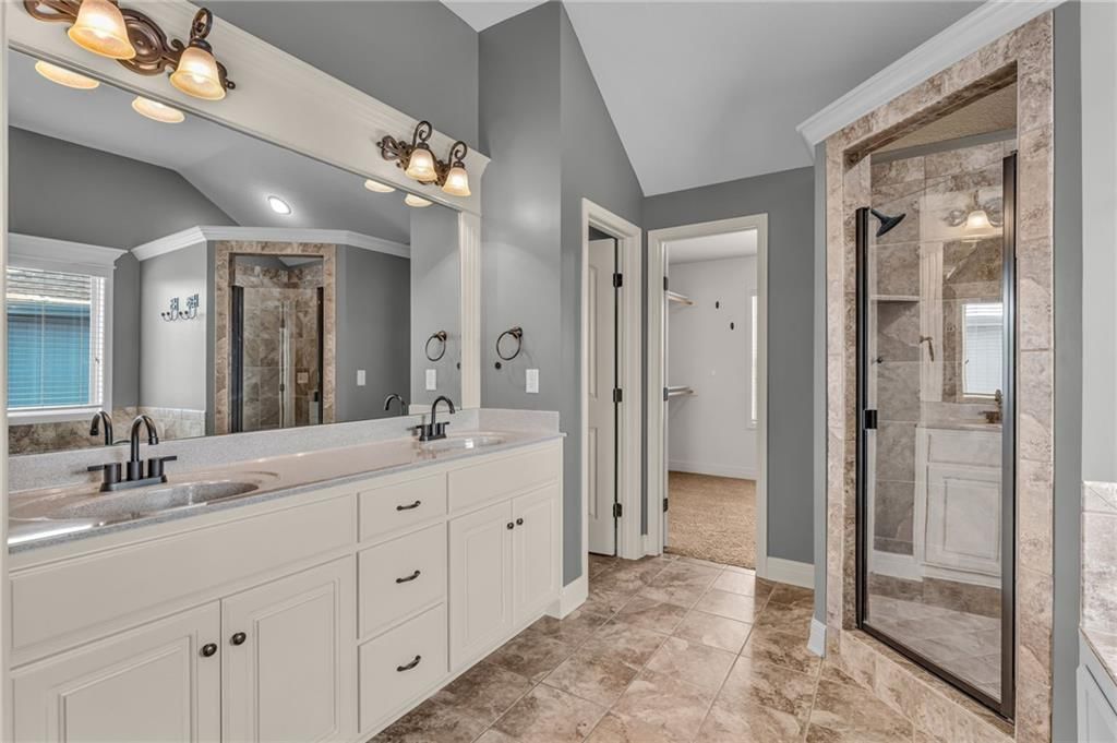 21913 W 95th Terrace — photo 32