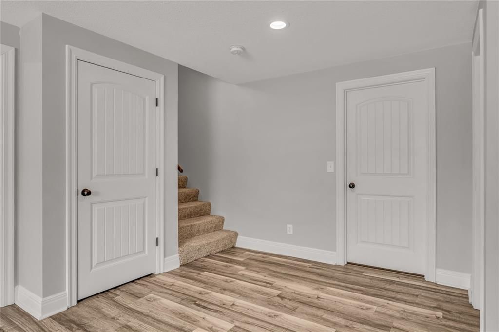 21913 W 95th Terrace — photo 44