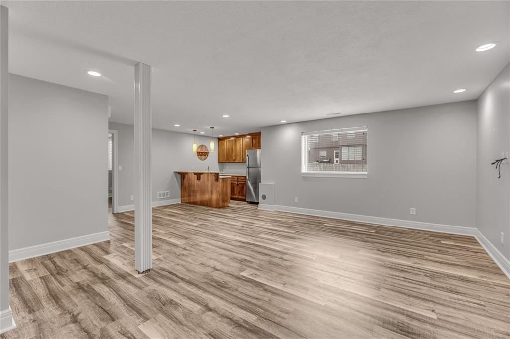 21913 W 95th Terrace — photo 45