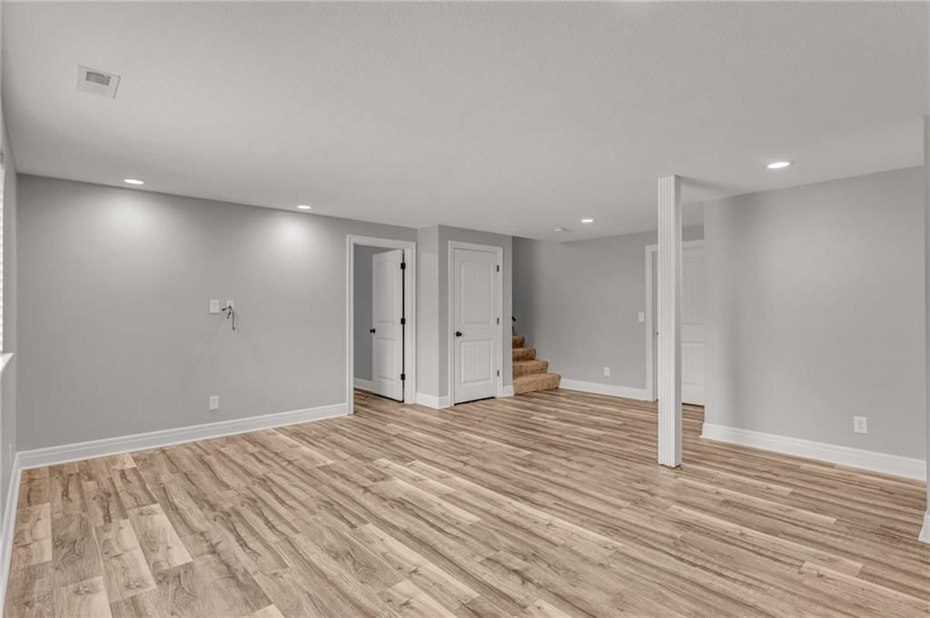 21913 W 95th Terrace — photo 47
