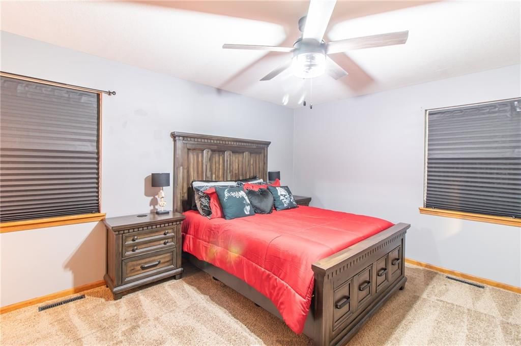 1208 Cambridge Drive — photo 8