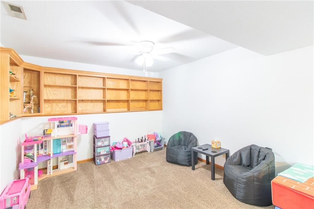 1208 Cambridge Drive — photo 17