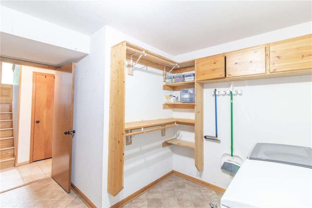 1208 Cambridge Drive — photo 22