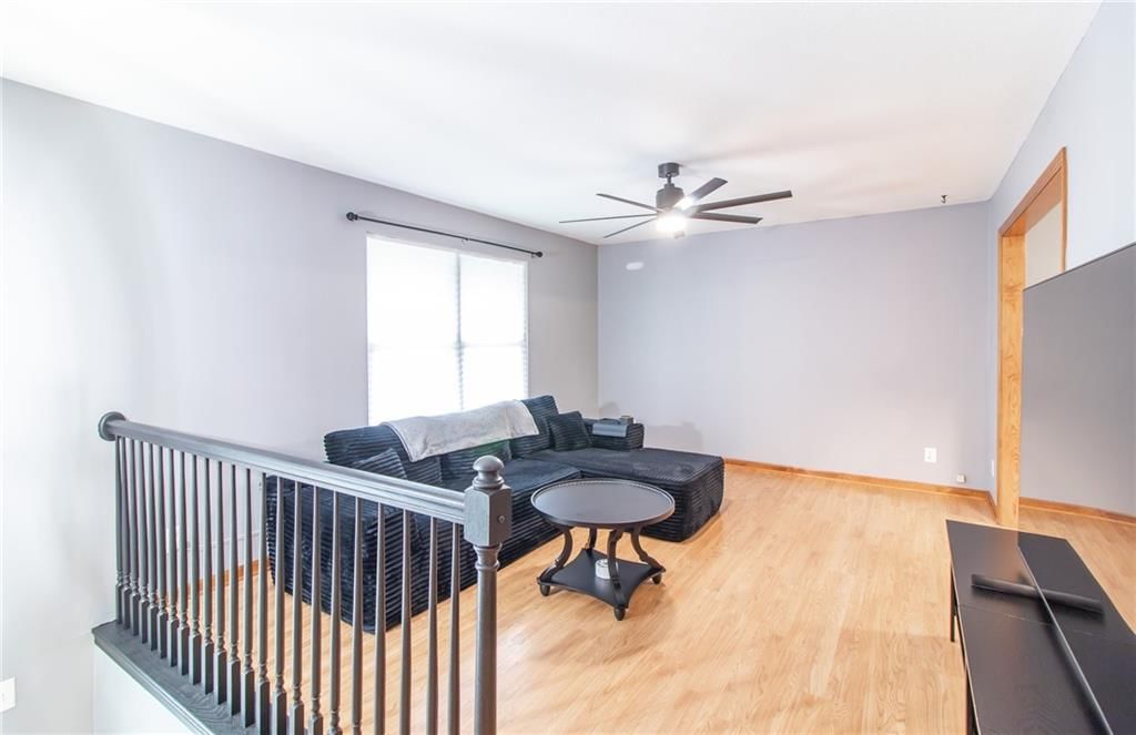 1208 Cambridge Drive — photo 26