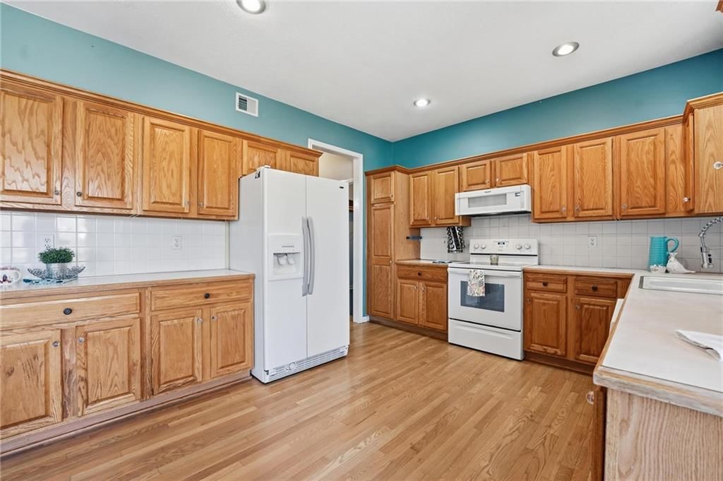 12930 S Summit Street — photo 17