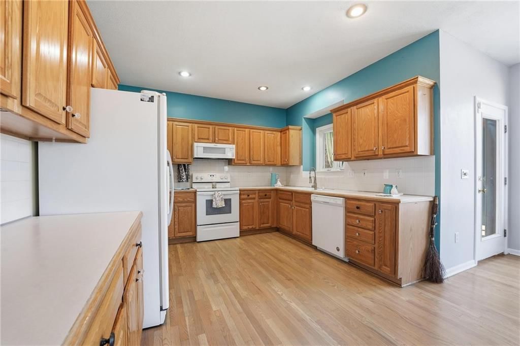 12930 S Summit Street — photo 18
