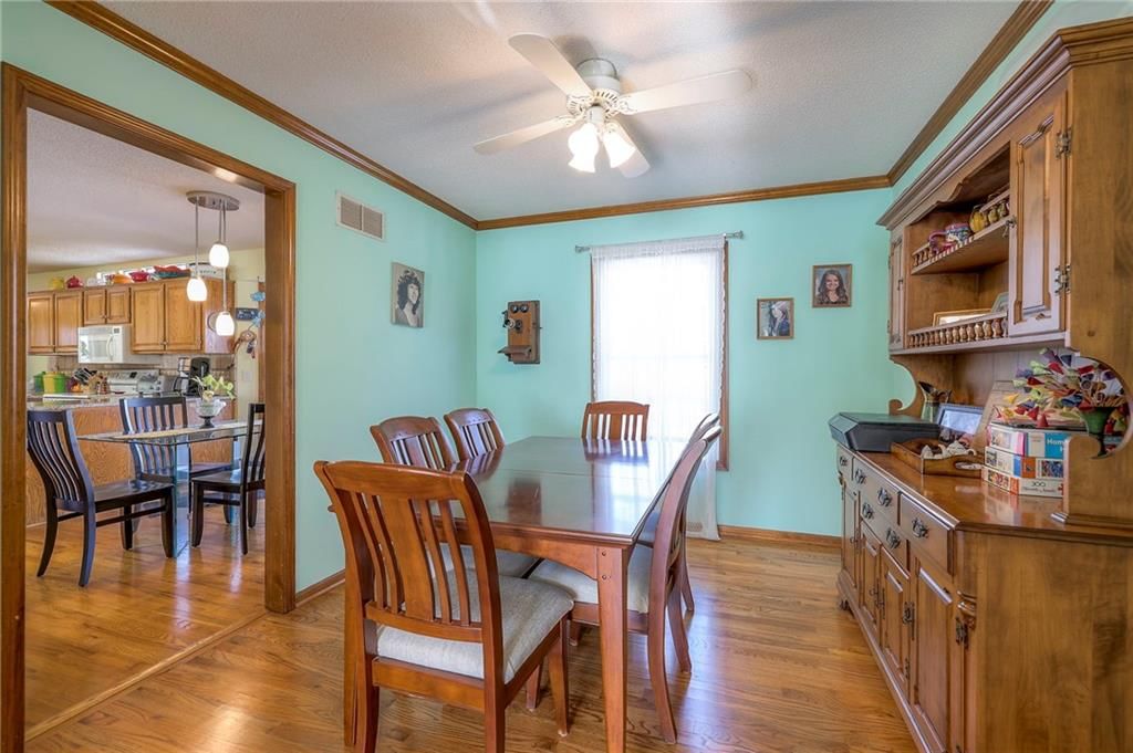 15808 Glenwood Avenue — photo 16