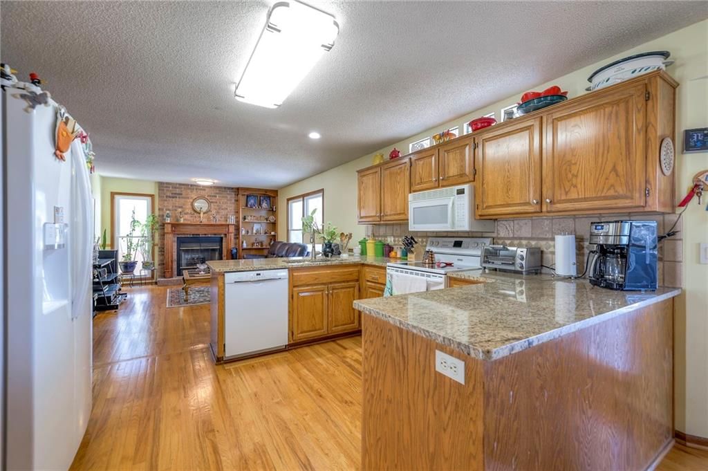15808 Glenwood Avenue — photo 24