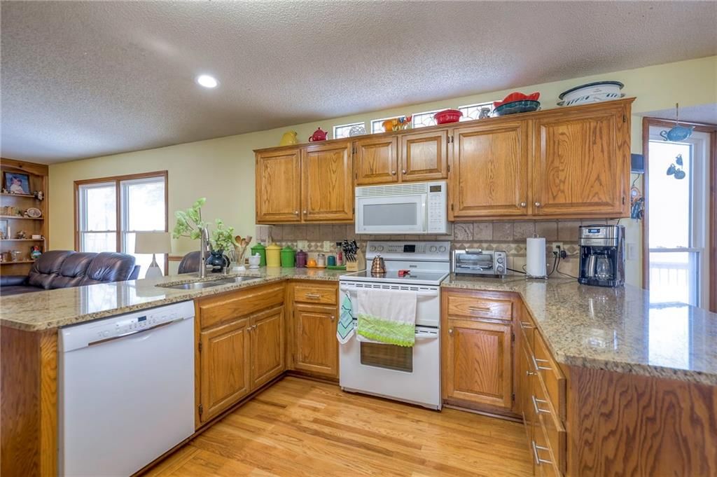 15808 Glenwood Avenue — photo 25