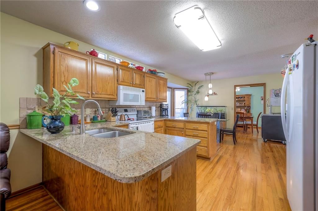 15808 Glenwood Avenue — photo 26