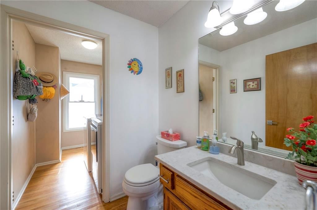 15808 Glenwood Avenue — photo 30