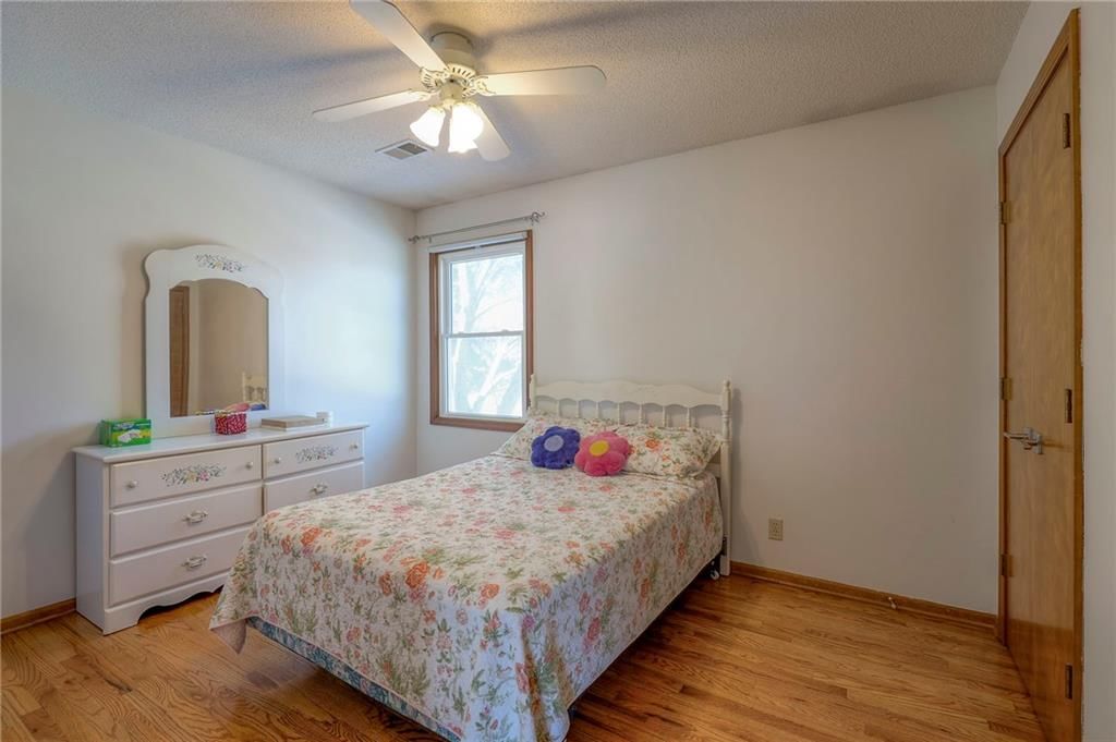 15808 Glenwood Avenue — photo 40