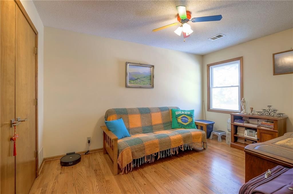 15808 Glenwood Avenue — photo 42