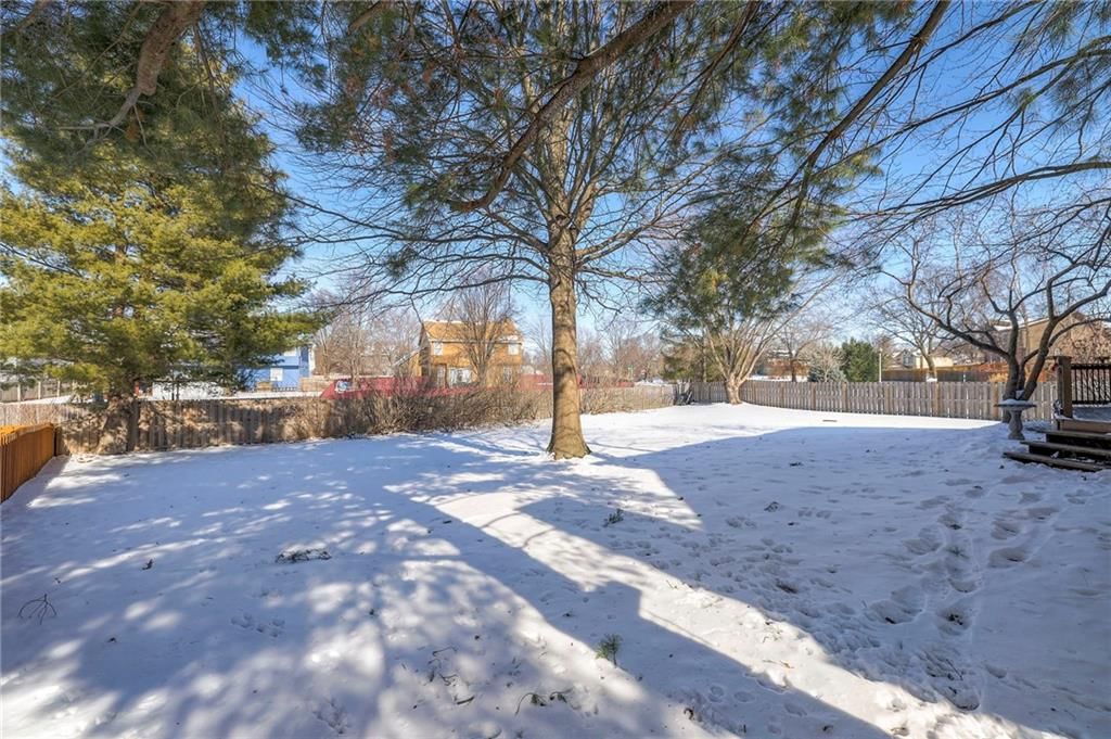 15808 Glenwood Avenue — photo 55