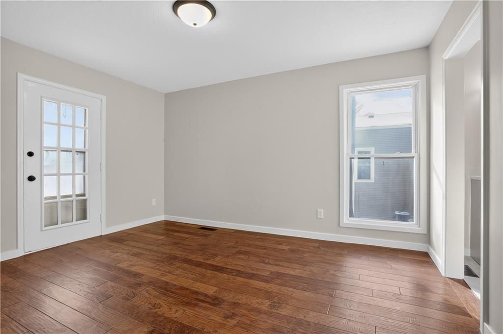 8360 NW Barrybrooke Drive — photo 6