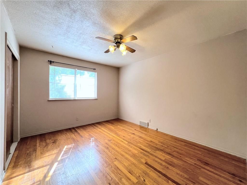 612 NE Florence Avenue — photo 18