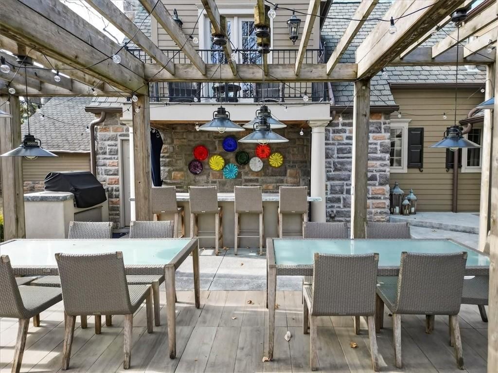 221 W 53rd Terrace — photo 66