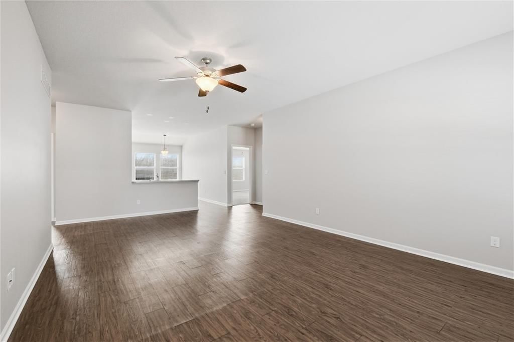 31927 W 172nd Street — photo 5