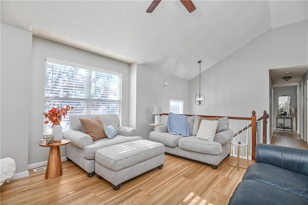 8006 S Church Road — photo 8