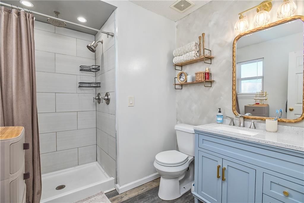 8006 S Church Road — photo 19