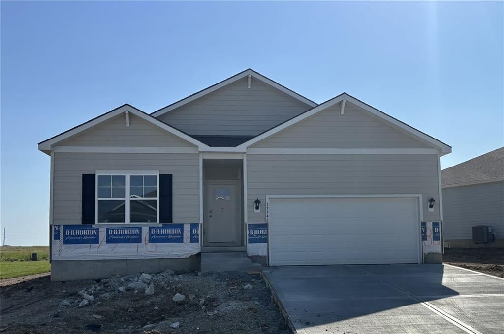 17746 Red Bird Street — photo 3