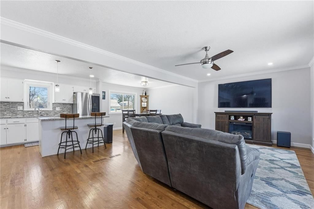 6009 EARNSHAW Street — photo 7