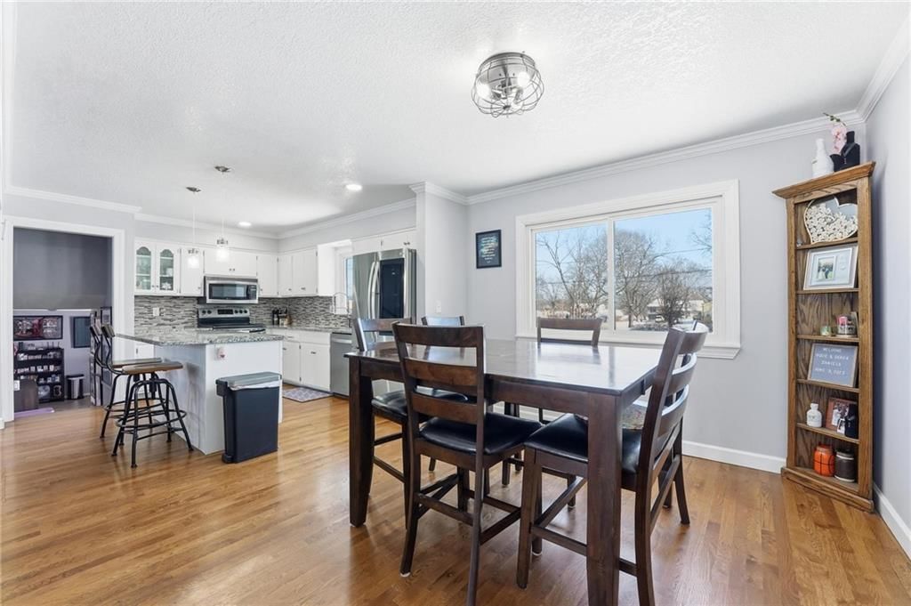 6009 EARNSHAW Street — photo 8