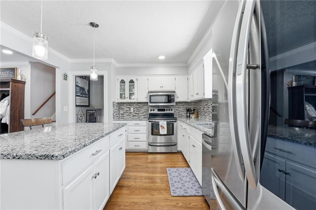 6009 EARNSHAW Street — photo 11
