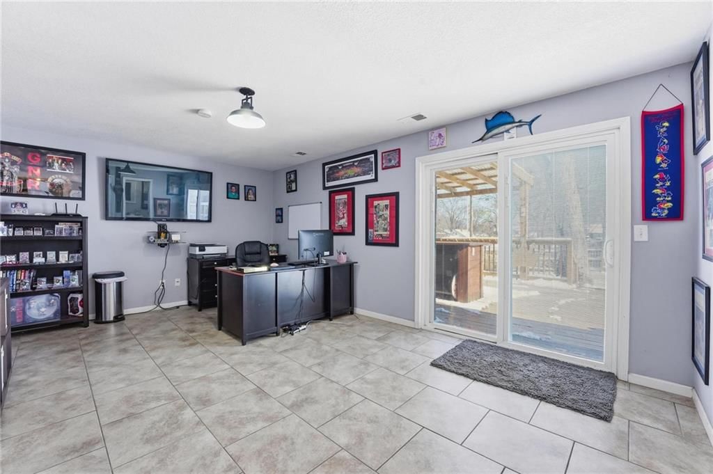 6009 EARNSHAW Street — photo 21