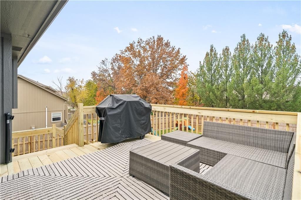 1716 NW Nicholas Drive — photo 32