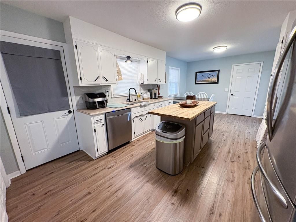207 Gunsmoke Drive — photo 18