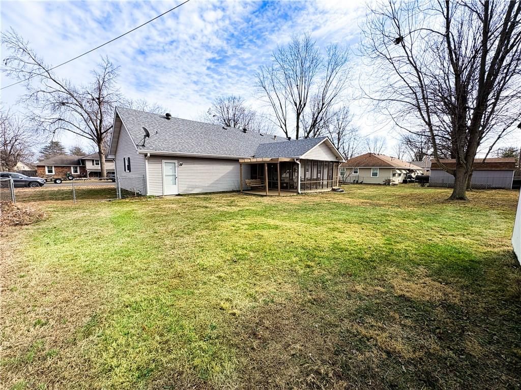 207 Gunsmoke Drive — photo 31