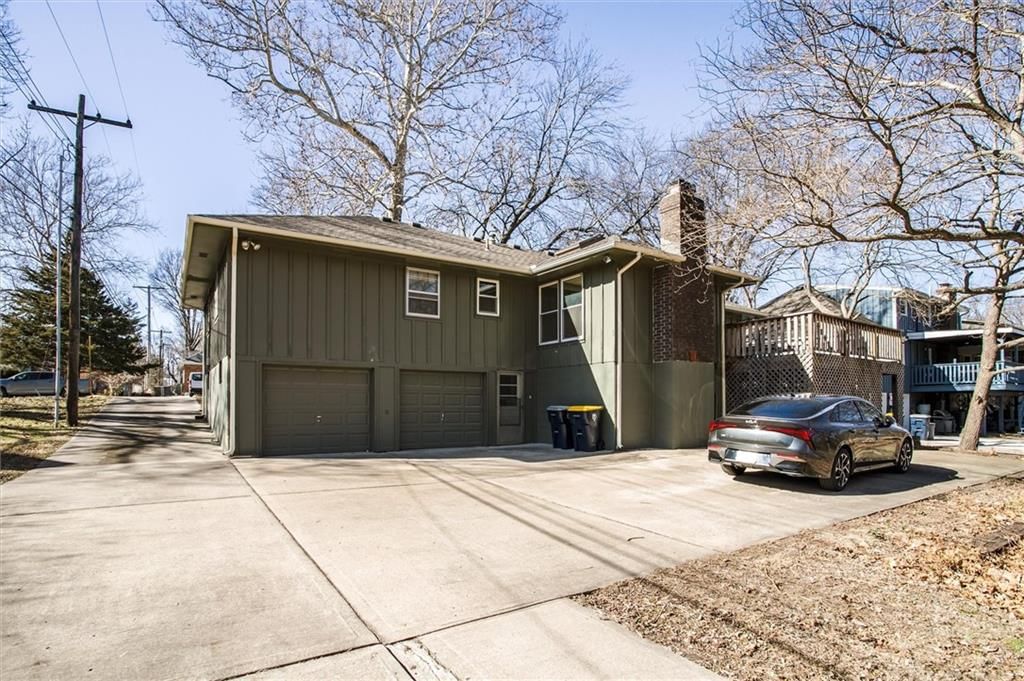 5219 S Osage Avenue — photo 5