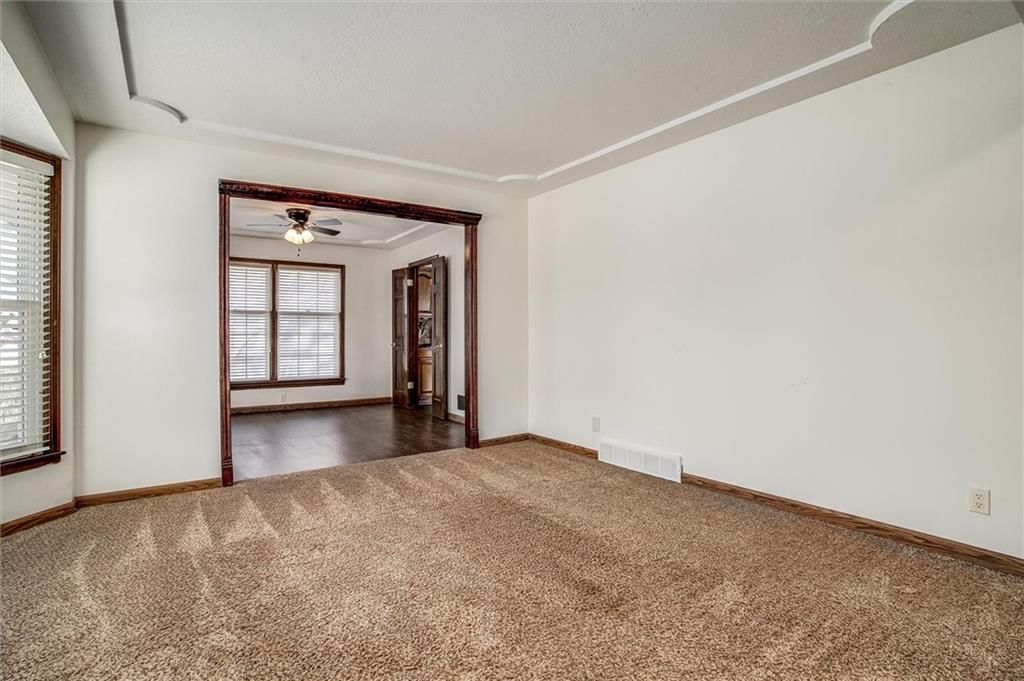 5219 S Osage Avenue — photo 8