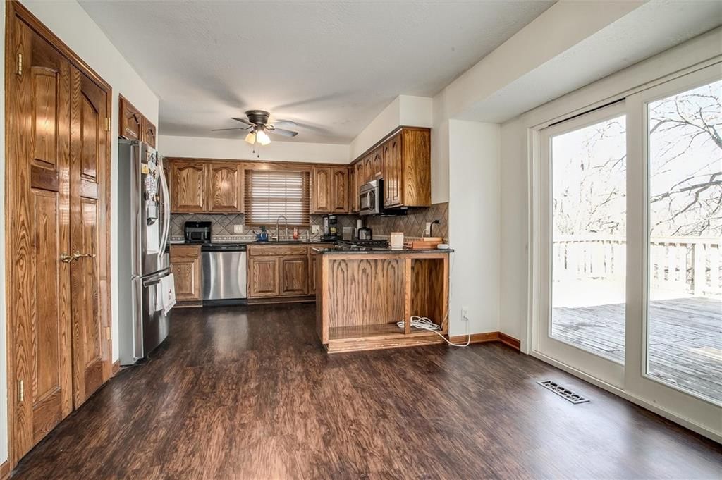 5219 S Osage Avenue — photo 15