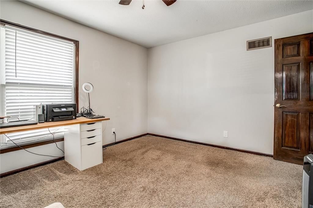 5219 S Osage Avenue — photo 20