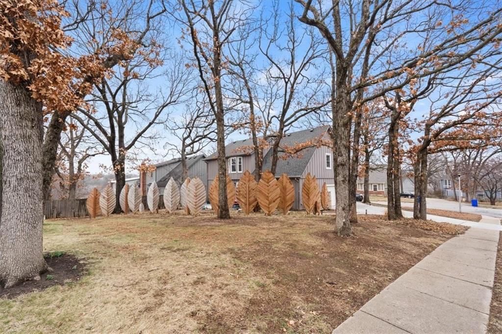 14512 W 69th Street — photo 35