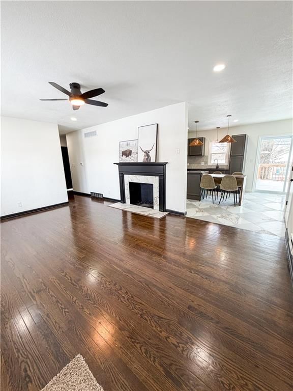 5112 N Cypress Avenue — photo 5