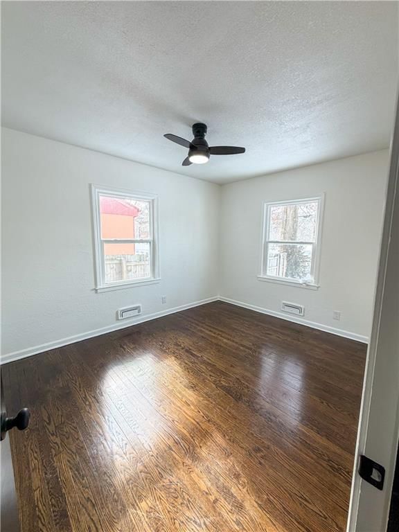 5112 N Cypress Avenue — photo 20