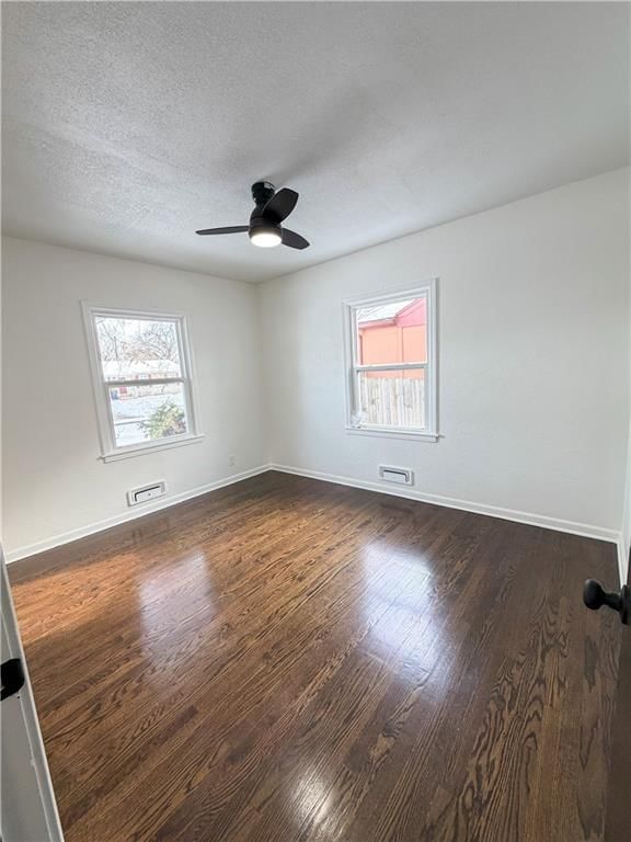 5112 N Cypress Avenue — photo 26