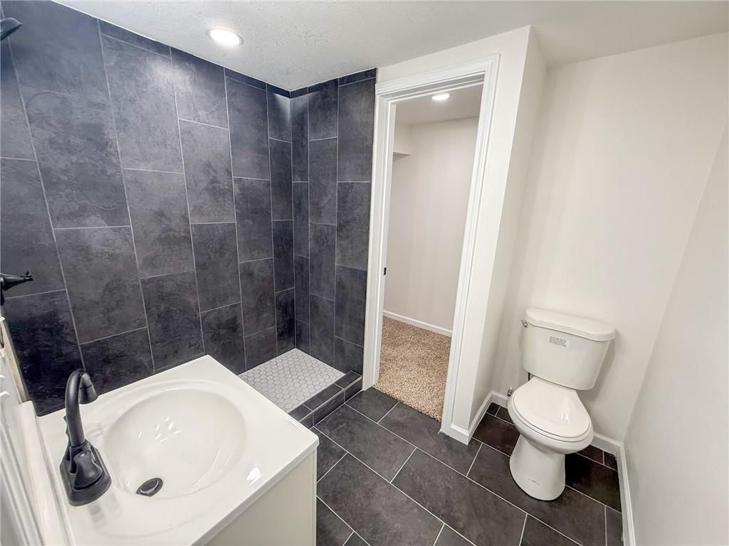 5112 N Cypress Avenue — photo 33