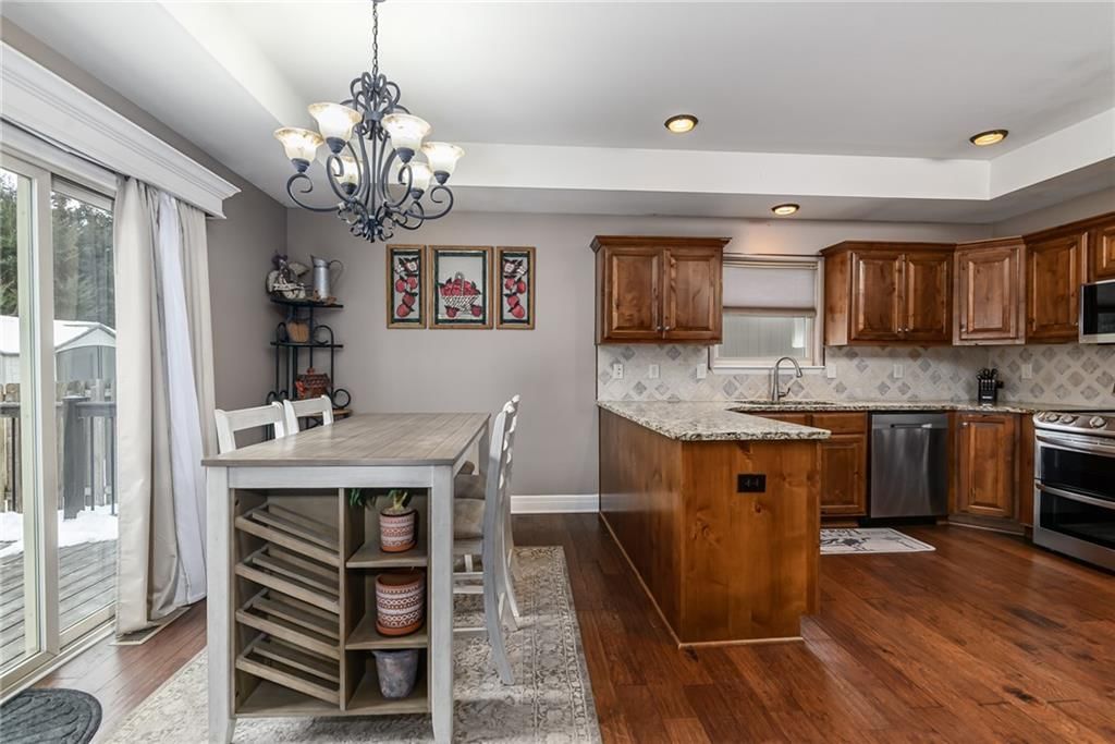 22241 W Sycamore Street — photo 4